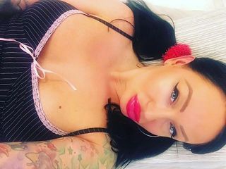 BustyVicky