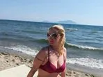 GoldenMilf