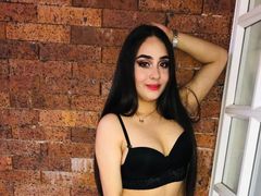 EmilyJones LiveCam