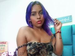 GabbyBigBoobs LiveCam