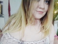 AvaCurvy LiveCam