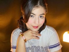 CurvyAlanna LiveCam