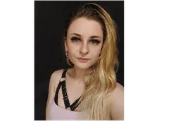 Melly4You LiveCam