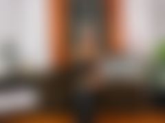 LoraineHugeSurprise LiveCam