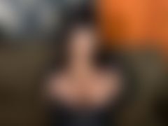 xJackieHugeSuckerx LiveCam