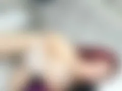submissive LiveCam