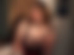 TiffaniBella LiveCam