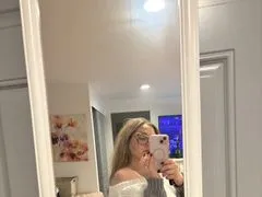 Littlemisstris LiveCam