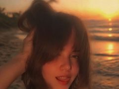DreamyShyGirl LiveCam