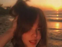 DreamyShyGirl LiveCam