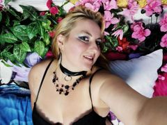 DirtyAstrid LiveCam