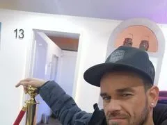 GuyST049 LiveCam