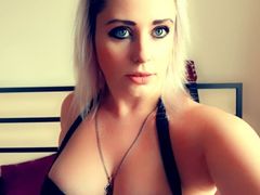 NikaStrawberry LiveCam
