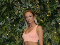 KaraDanvers LiveCam