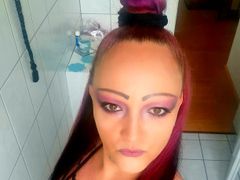LadyNadineBauer LiveCam