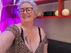 EmmaHeart LiveCam
