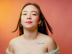 Damara_Rolands LiveCam