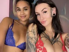 Lovis+Zoey LiveCam
