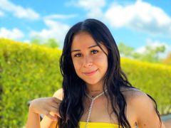 ChloeNaughtyBaby LiveCam