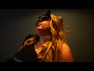 Preview 1: TiffaniBella Mmmm, du bist ein großer Mann! Willkommen und schauen Sie sich meine Formulare an! Erotik-Erlebnis