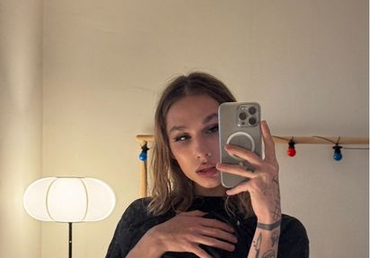 Sexcam von alexastar69x komm und besuche sie live im Sexcam Chat