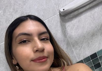 Sexcam von Gaby_Uwu komm und besuche sie live im Sexcam Chat