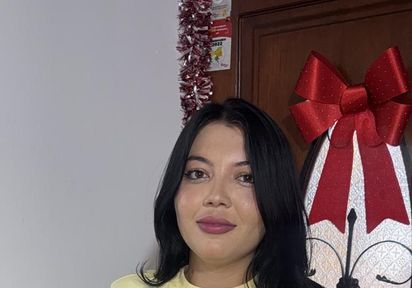 Sexcam von Cristal_millers komm und besuche sie live im Sexcam Chat