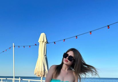 Sexcam von BrilliantGoldie komm und besuche sie live im Sexcam Chat