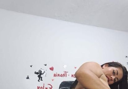 Sexcam von thamara_1023