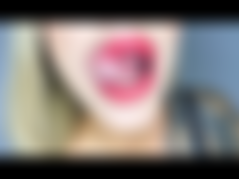 Meine prallen roten Lippen Sind echt geil…