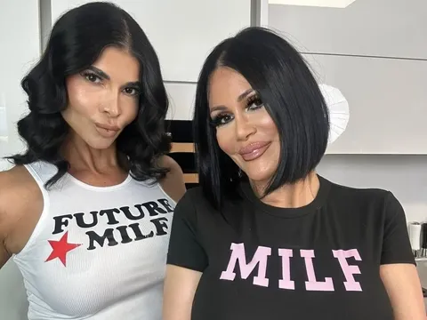 MicaelaSchäfer+DjamilaRowe LiveCam