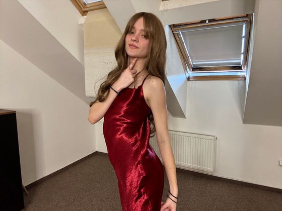 Will you take me for a prom?❤️