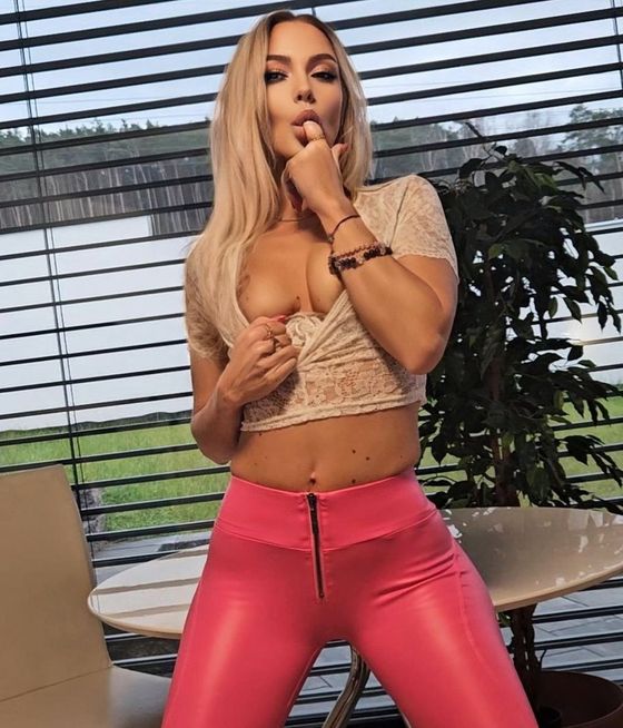 Love is my rebillion-Liebe ist meine Religion.  