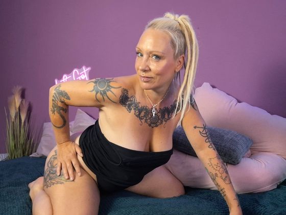 bestes POV/ Closeup  spread pussy dildo fuck