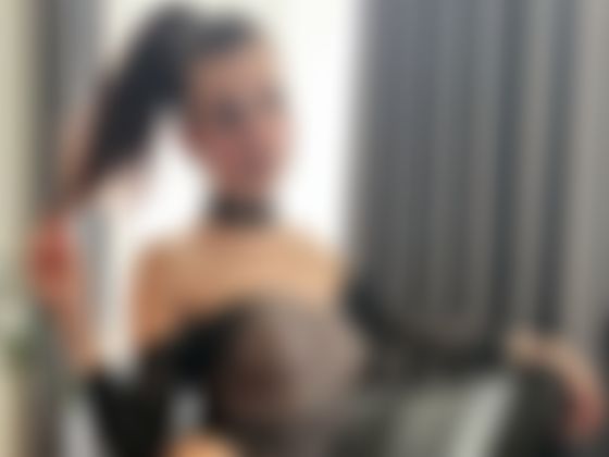 Alleine in meinem Zimmer, geil, ich muss abspritzen!