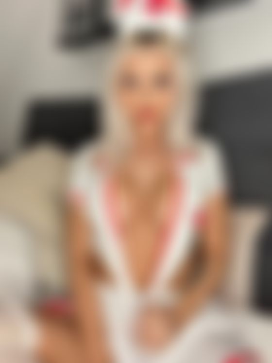 Deine Jenny hier Nackt! Ohne Klamotten ohne Stoff Wer hat Lust drauf ?