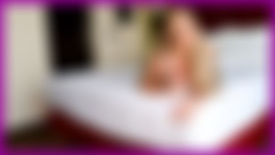 ECHTE HOTEL CREAMPIE AFFÄRE?! NYLON HOBBYHURE PRIVAT ZERFICKT!