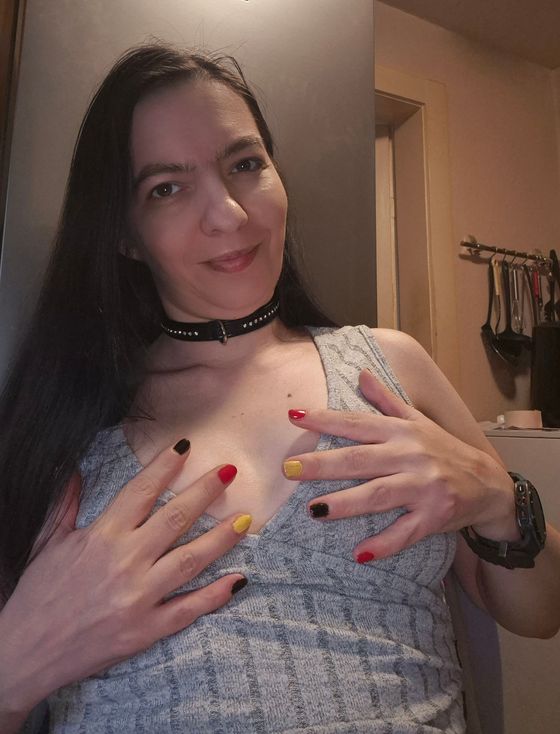 Für ein Fußball Shooting zur kommenden WM brauchten natürlich auch meine Nägel den passenden Look 🇩🇪

Was sagst du dazu? Gefallen sie dir?