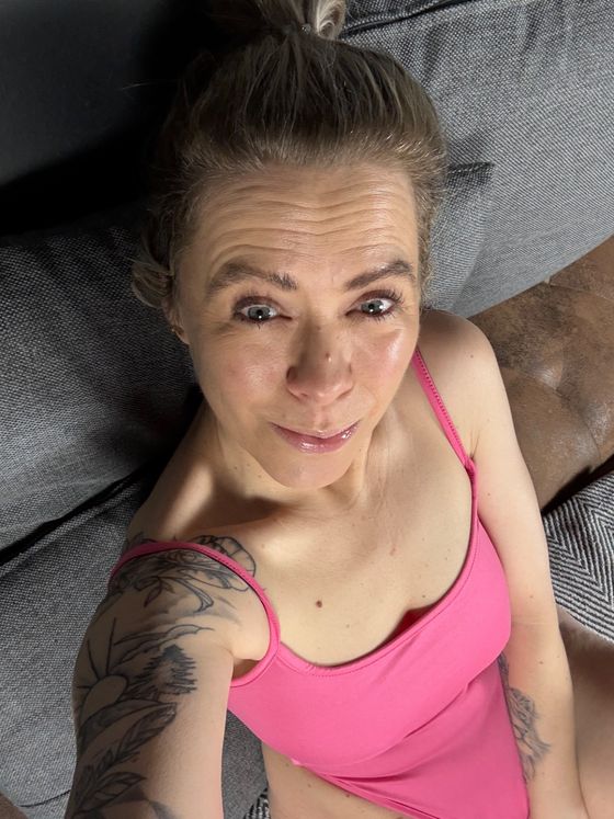 Happy Mittwoch🔥❤️ Meine Fotze wartet schon auf Dich! JETZT LIVE! 😈