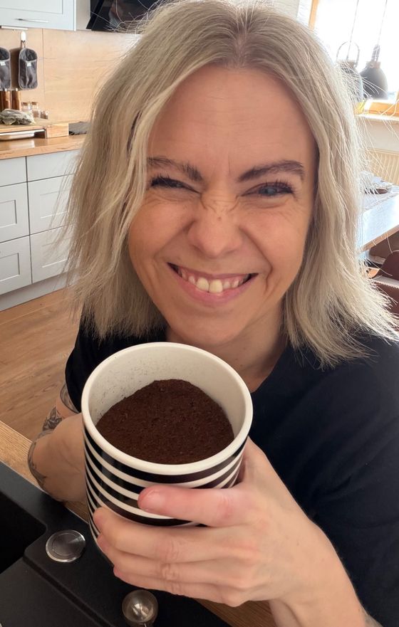 brauchst du zuerst Kaffee oder 💦Entladung?😜