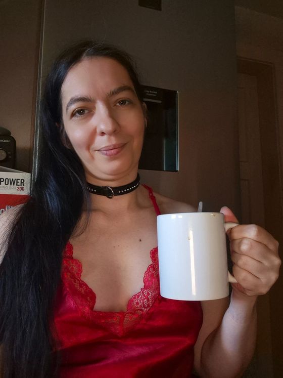 Ich wünsche dir einen wunderschönen Nachmittag ☕️ Heute habe ich mal ausgeschlafen - allerdings war ich auch bis ca. 6 Uhr wach.
Erst habe ich in Disney Dreamlight Valley Pocahontas freigespielt und dann Free Willy 1-3 geschaut 😅
Bist du gut in den Tag gestartet?