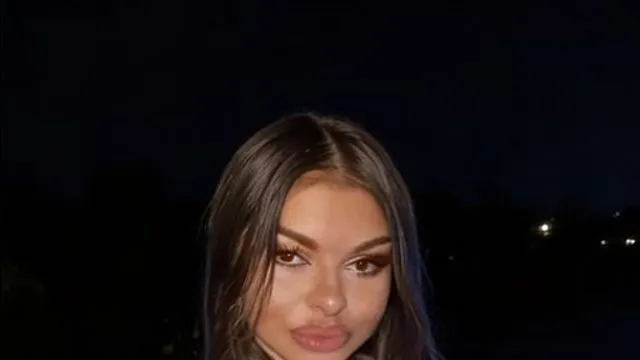 MiaSquirtXoXo