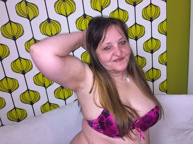 Sexcam von ReifeSophia