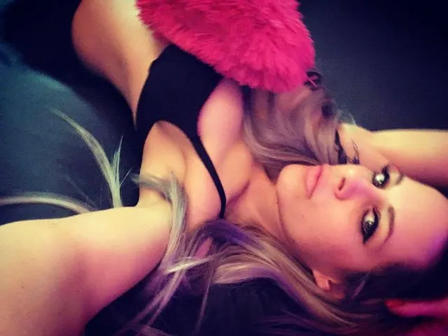 Sexcam von LuxuriousDoll
