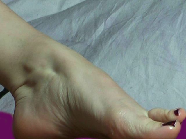 FootJob ~ slowly und horny