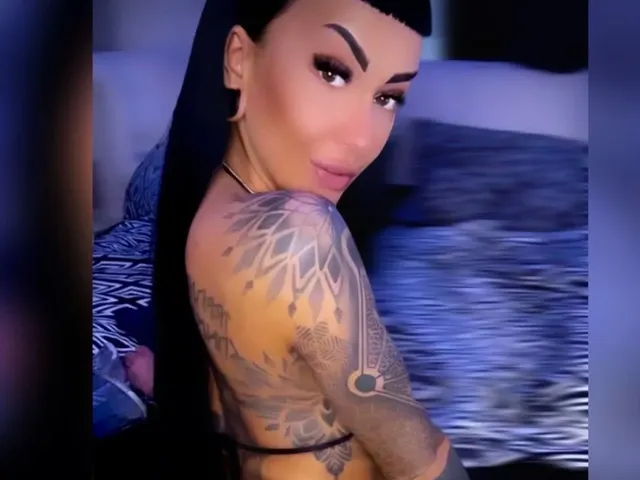 Nami - Sexy Liveshow