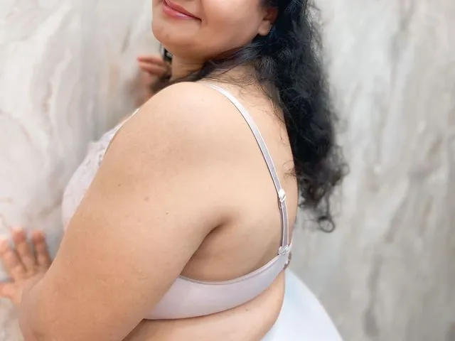 Sexcam von ValentinaCurvy