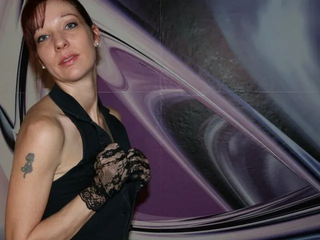 Sexcam von StrohwitweMila