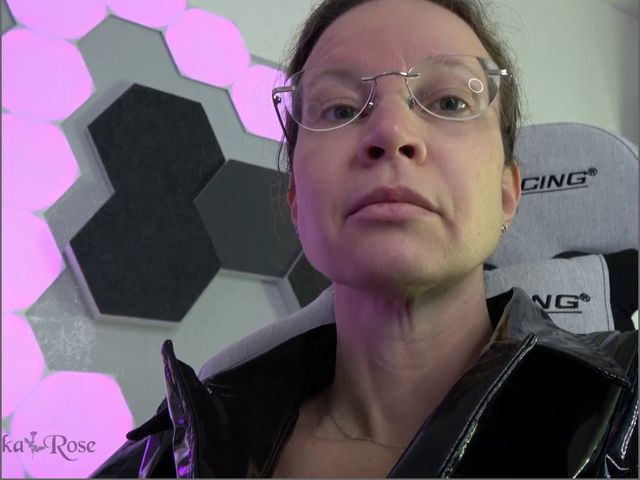 Du bist meine Schwanzsissy!