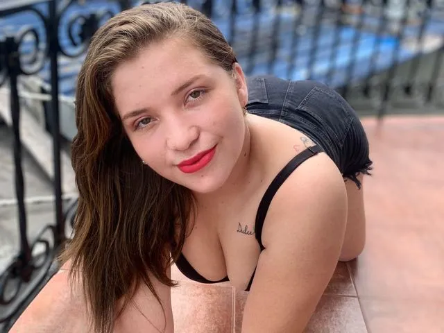Sexcam von MarianaBond